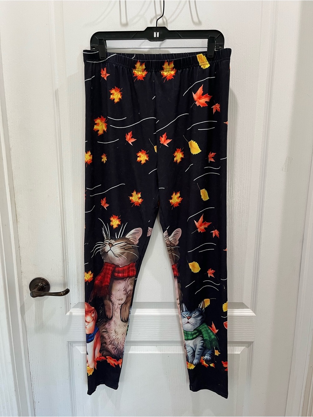 Black Fall Cat Print Leggings with Autumn Leaves